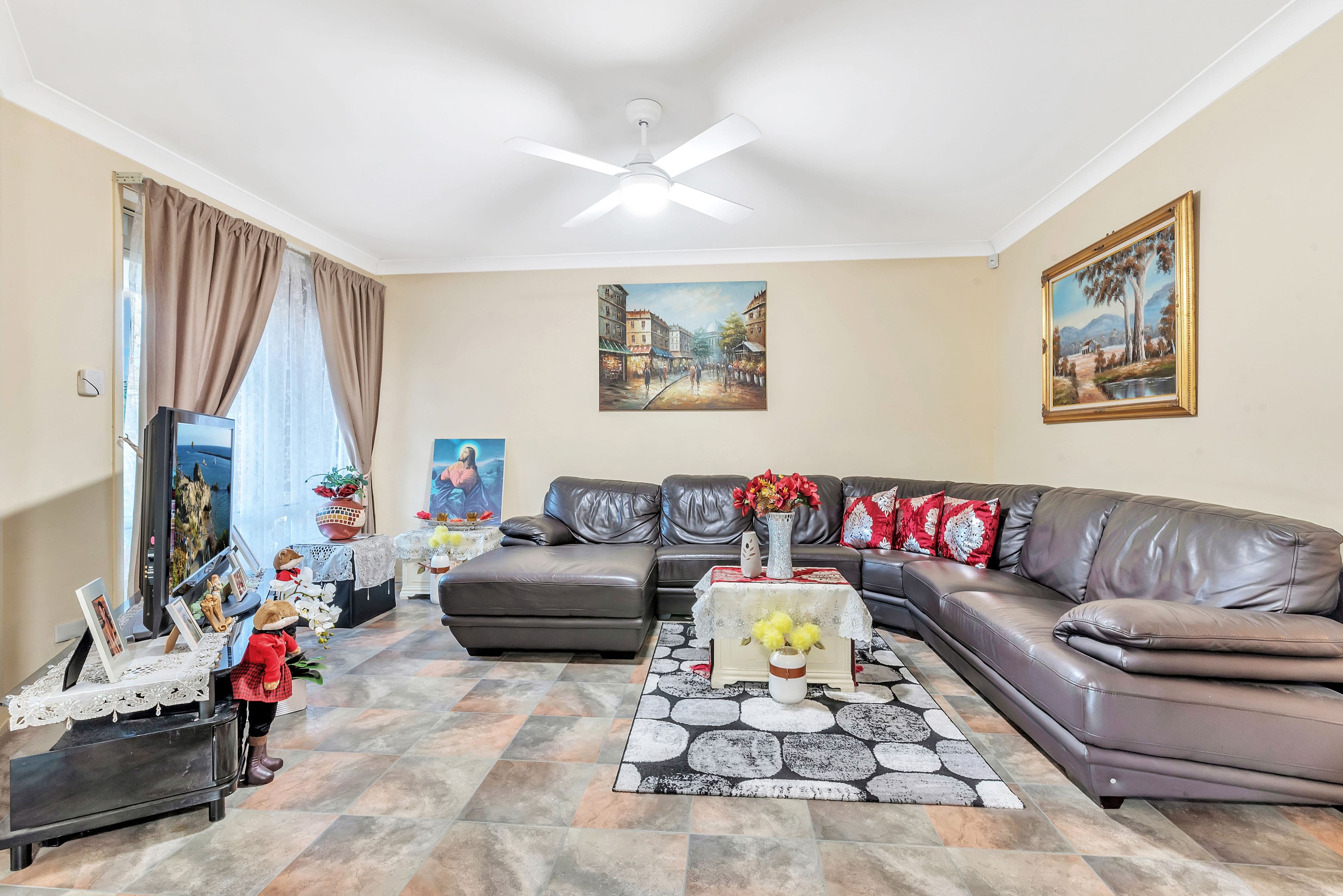 2 Spoonbill Street, Hinchinbrook - Thumbnail 2
