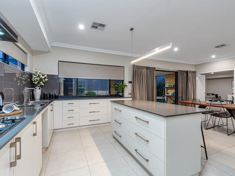 6 Viminea Street, Carramar WA 6031, Carramar - Thumbnail 7