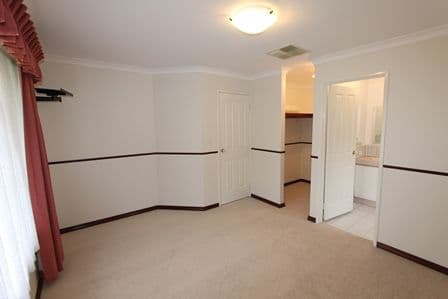 10 Yerilla Glen, BALLAJURA WA 6066, Ballajura - Thumbnail 8