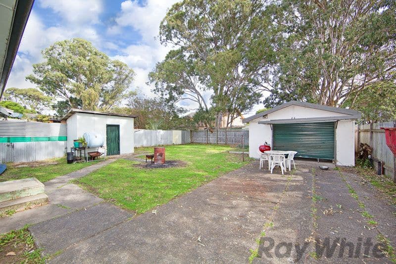 6 Brennon Road, GOROKAN NSW 2263, Gorokan - Thumbnail 2