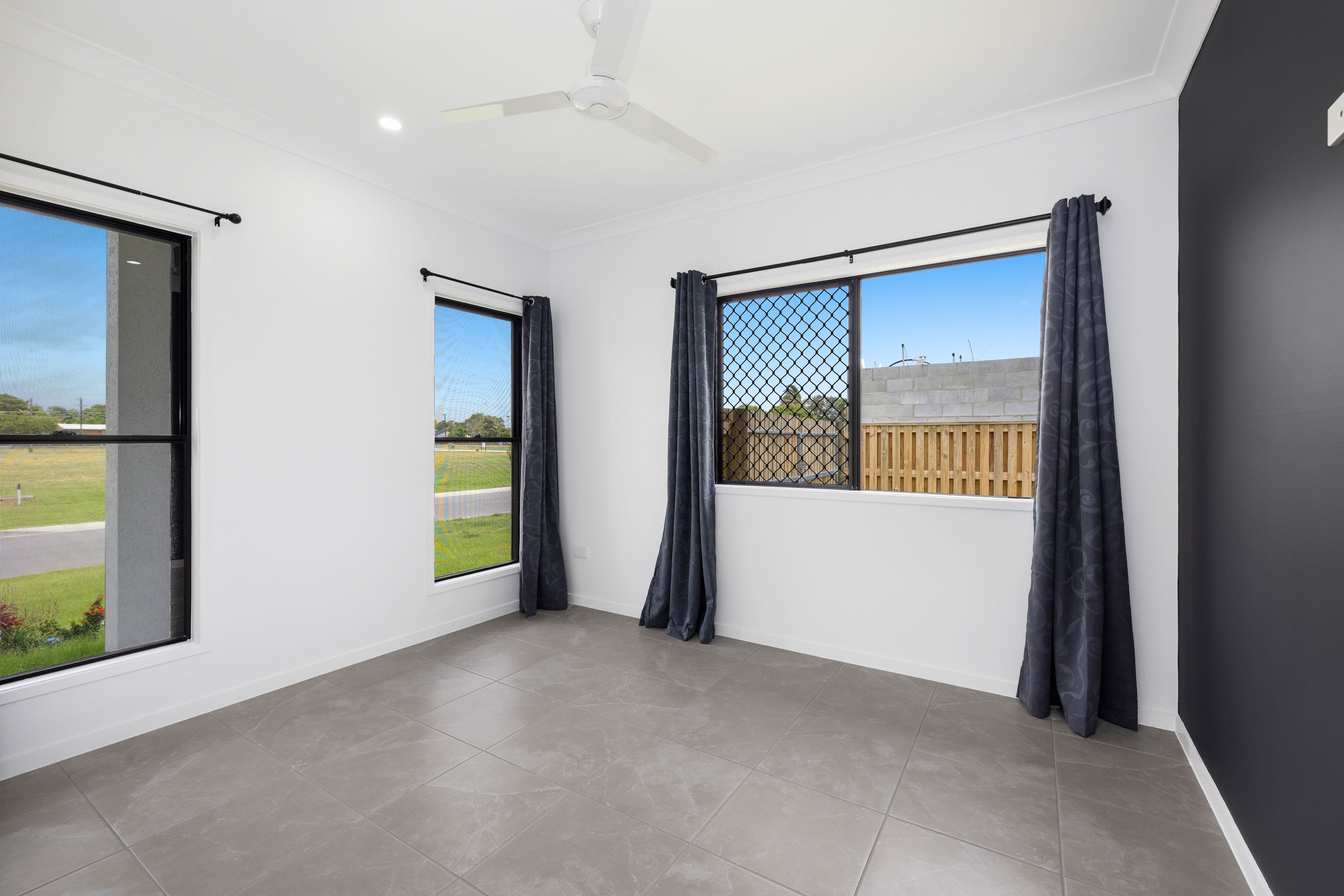26 Summerset Drive, Mount Louisa QLD 4814, Mount Louisa - Thumbnail 4