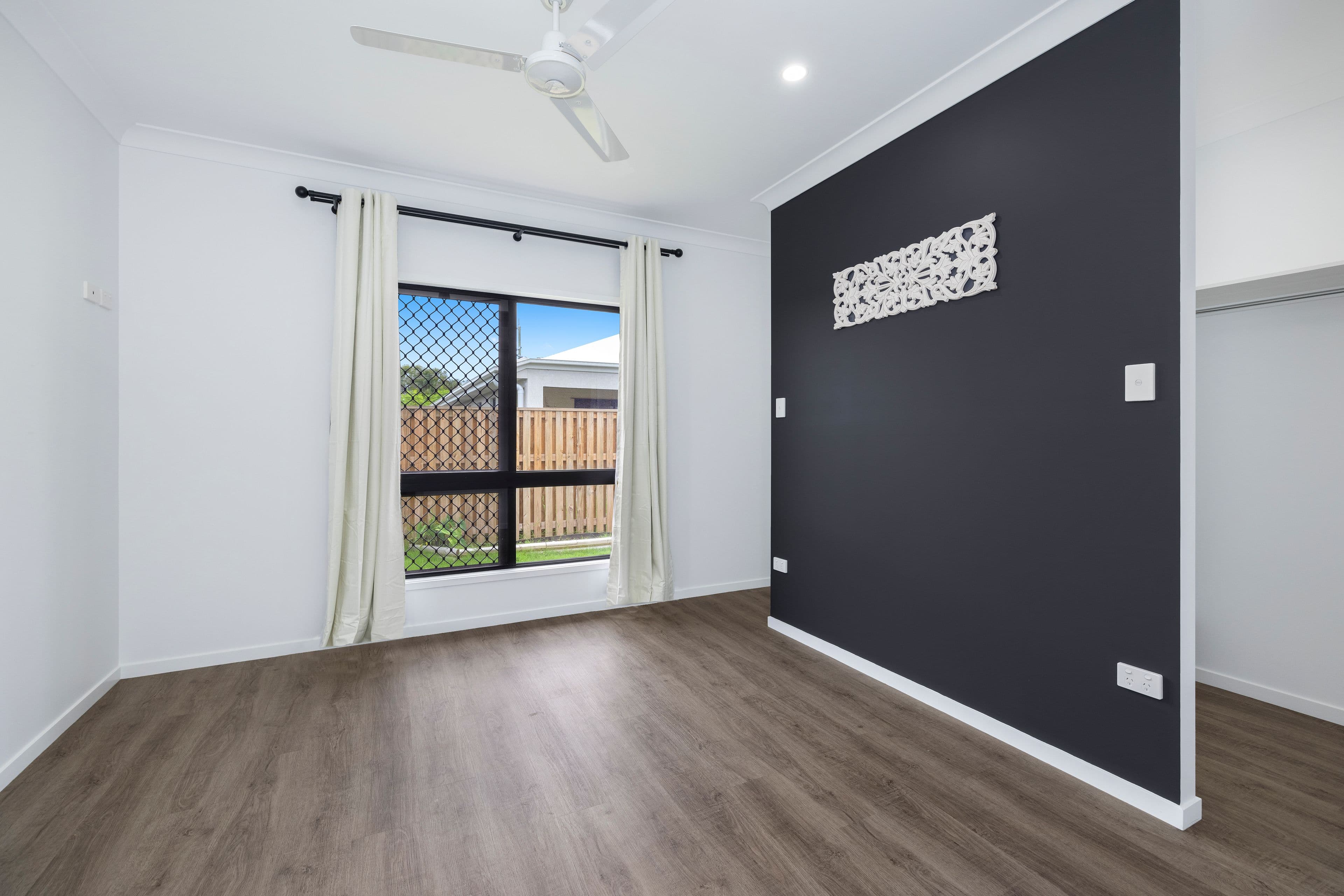 26 Summerset Drive, Mount Louisa QLD 4814, Mount Louisa - Thumbnail 5
