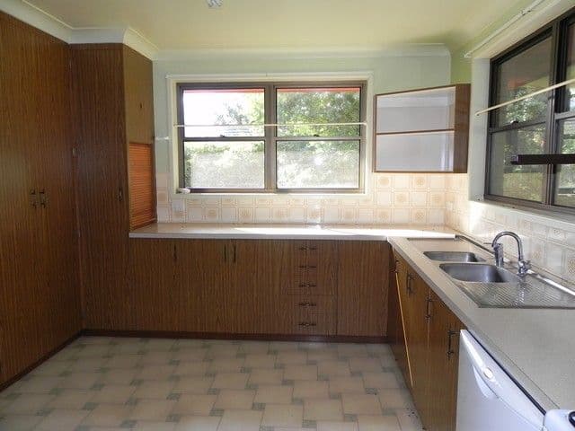 10 Holmes, PITTSWORTH QLD 4356, Pittsworth - Thumbnail 4