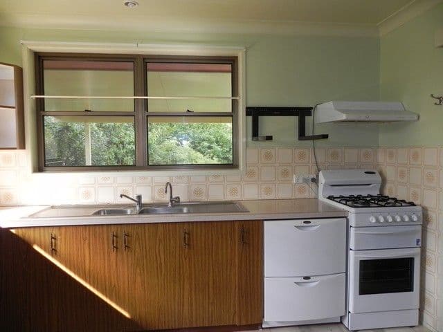 10 Holmes, PITTSWORTH QLD 4356, Pittsworth - Thumbnail 5