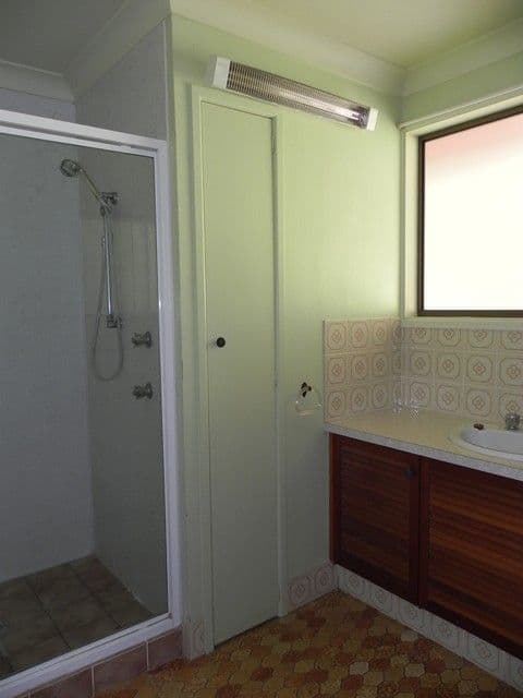 10 Holmes, PITTSWORTH QLD 4356, Pittsworth - Thumbnail 7