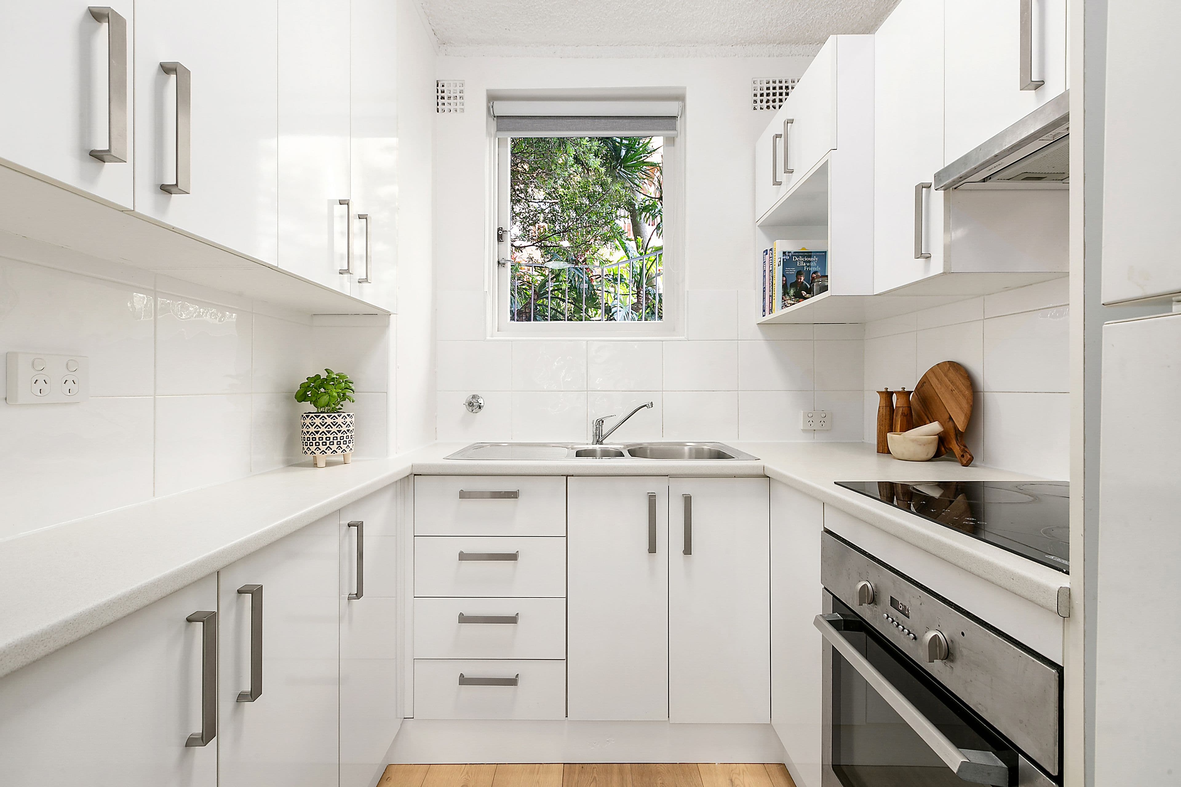 6 Campbell Parade, Manly Vale NSW 2093, Manly Vale - Thumbnail 4
