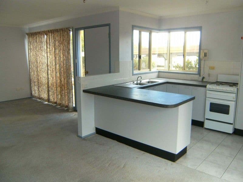 2-21 Forsythe Street, BANKS ACT 2906, Banks - Thumbnail 2