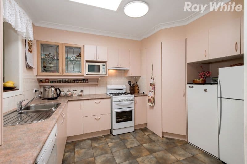 34 Silverton Drive, Ferntree Gully VIC 3156, Ferntree Gully - Thumbnail 5