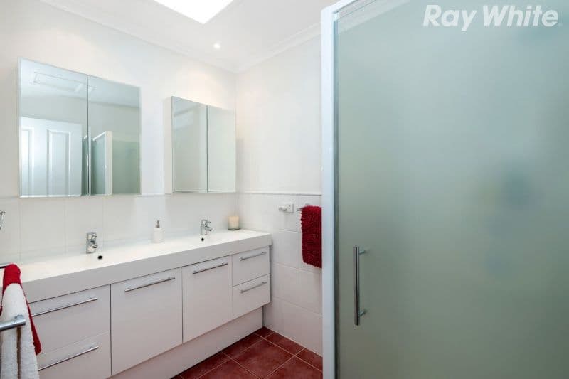 34 Silverton Drive, Ferntree Gully VIC 3156, Ferntree Gully - Thumbnail 8