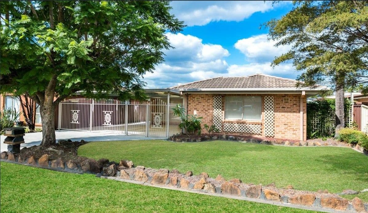 54 Kirsty Crescent, Hassall Grove - Thumbnail 3