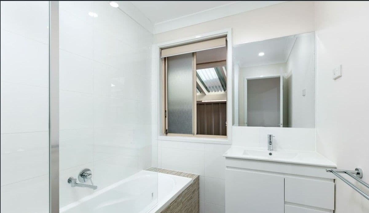 54 Kirsty Crescent, Hassall Grove - Thumbnail 5