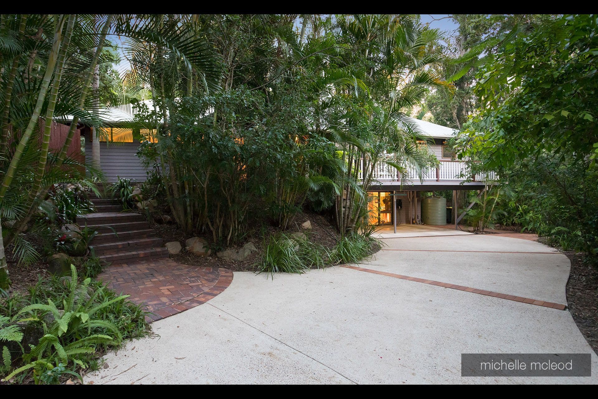 71 Chapel Hill Road, Chapel Hill QLD 4069, Chapel Hill - Thumbnail 2