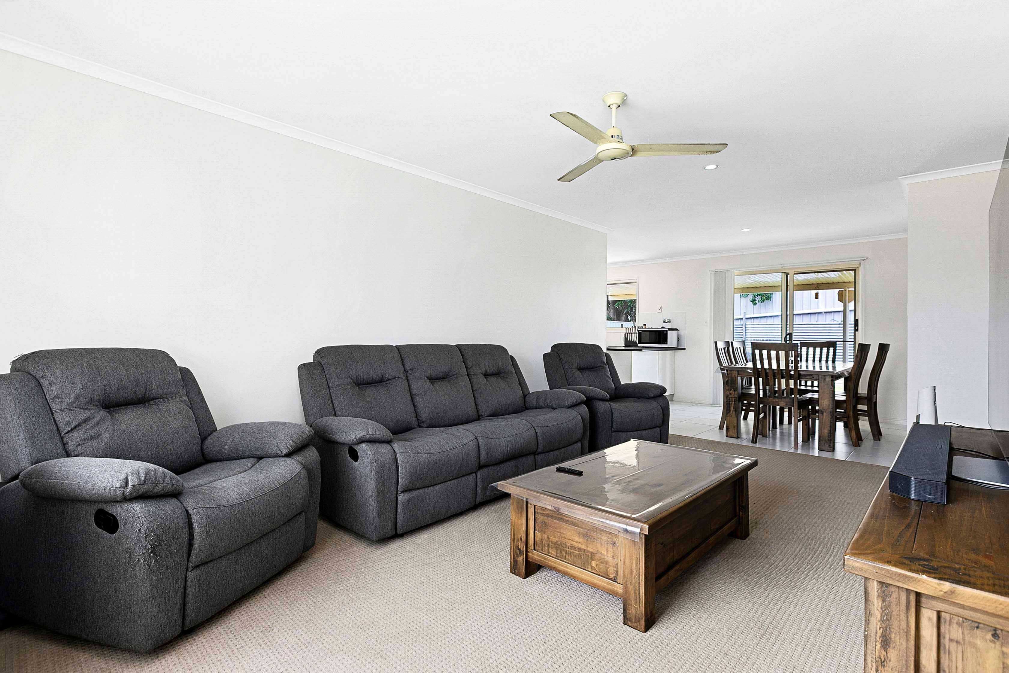 80B & 80C Corfield Street, Point Vernon QLD 4655, Point Vernon - Thumbnail 4