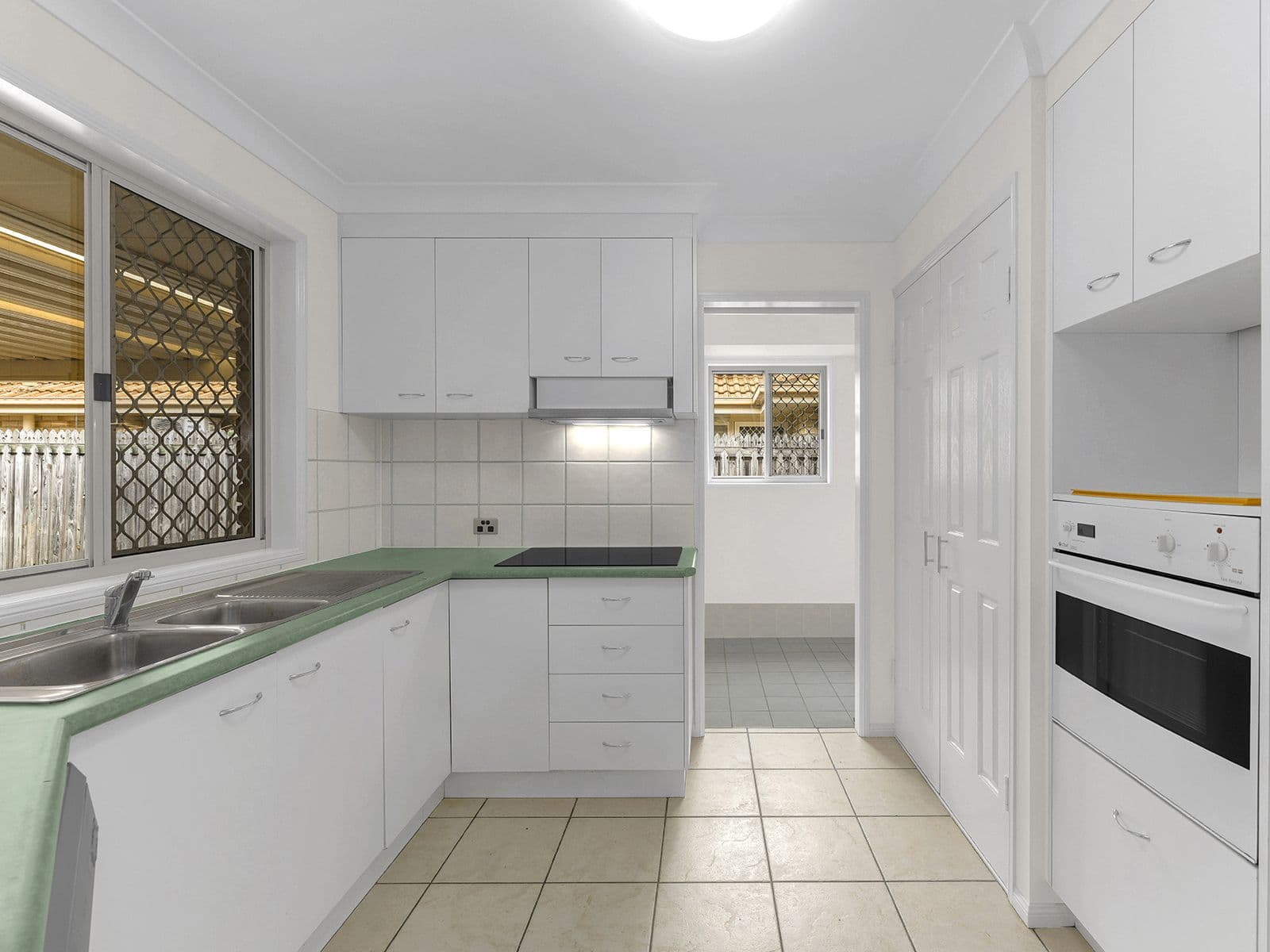 9 Arafura Cresent, Tingalpa QLD 4173, Tingalpa - Thumbnail 4