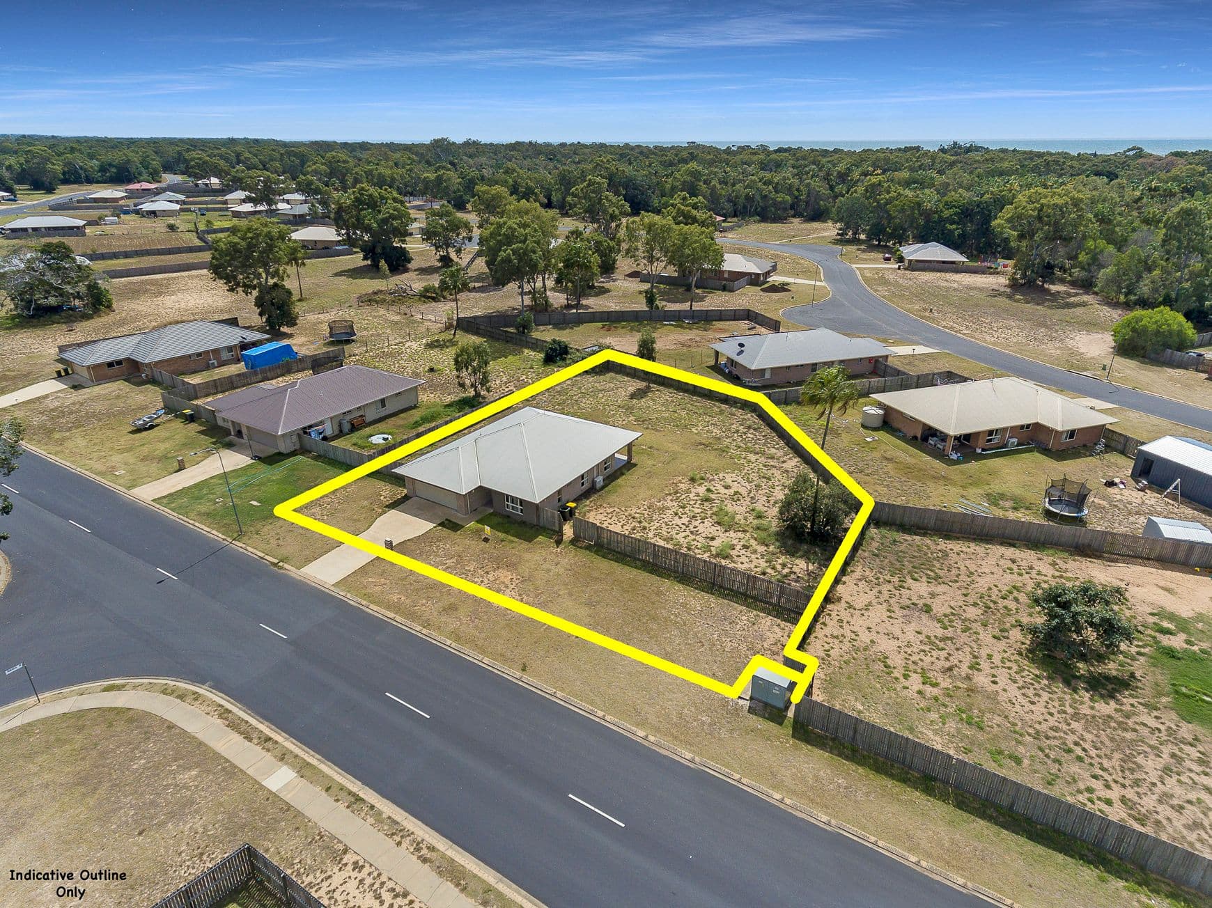92 Malvern Drive, Moore Park Beach QLD 4670, Moore Park Beach - Thumbnail 3