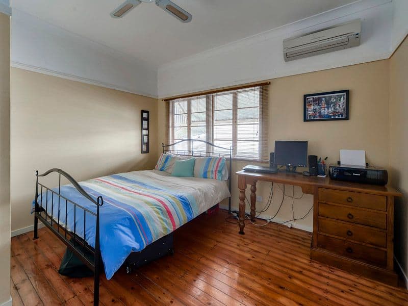 246 Verney Road East, GRACEVILLE QLD 4075, Graceville - Thumbnail 5