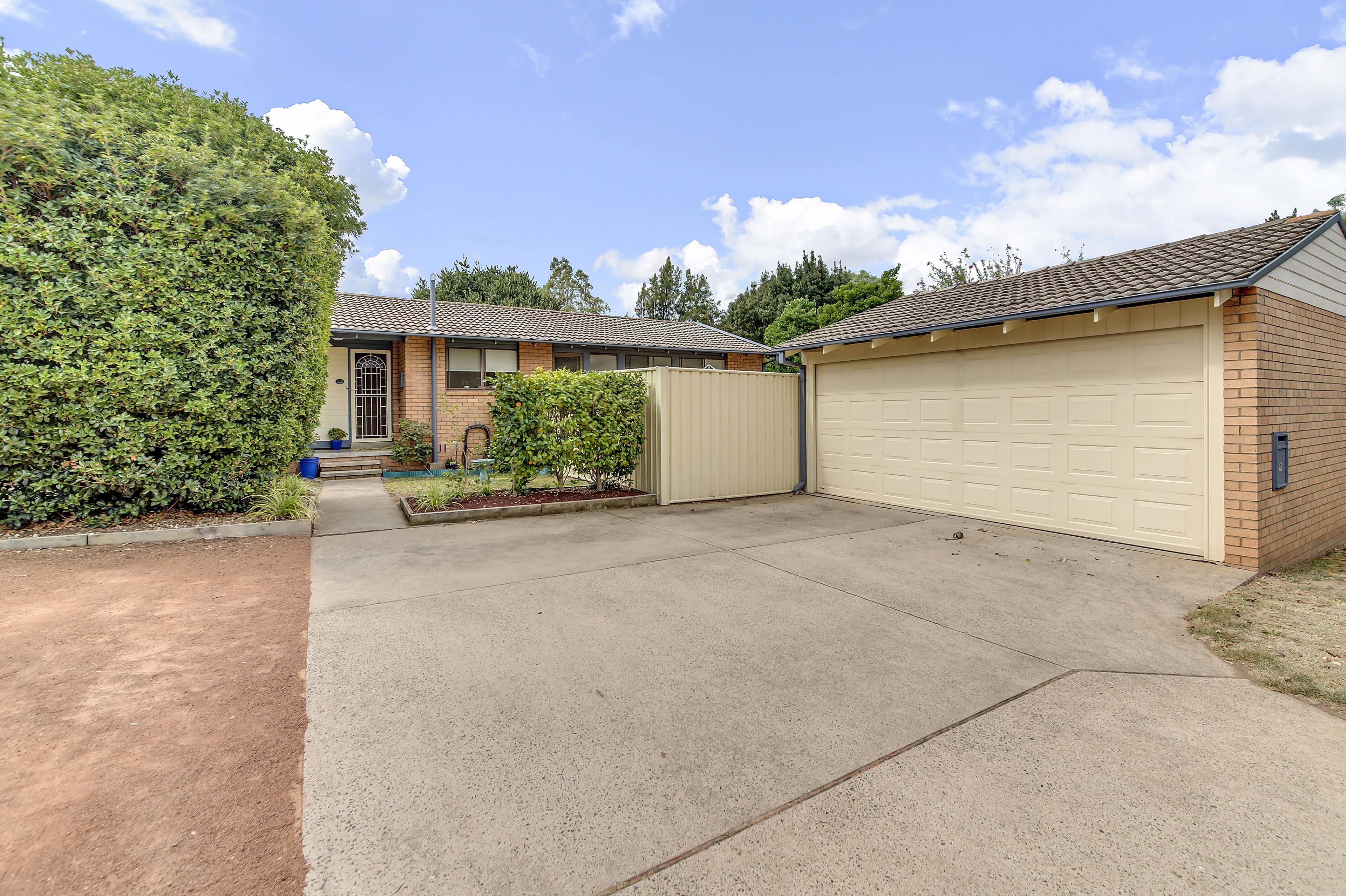 13 Macqueen Place, Charnwood ACT 2615, Charnwood - Image 1
