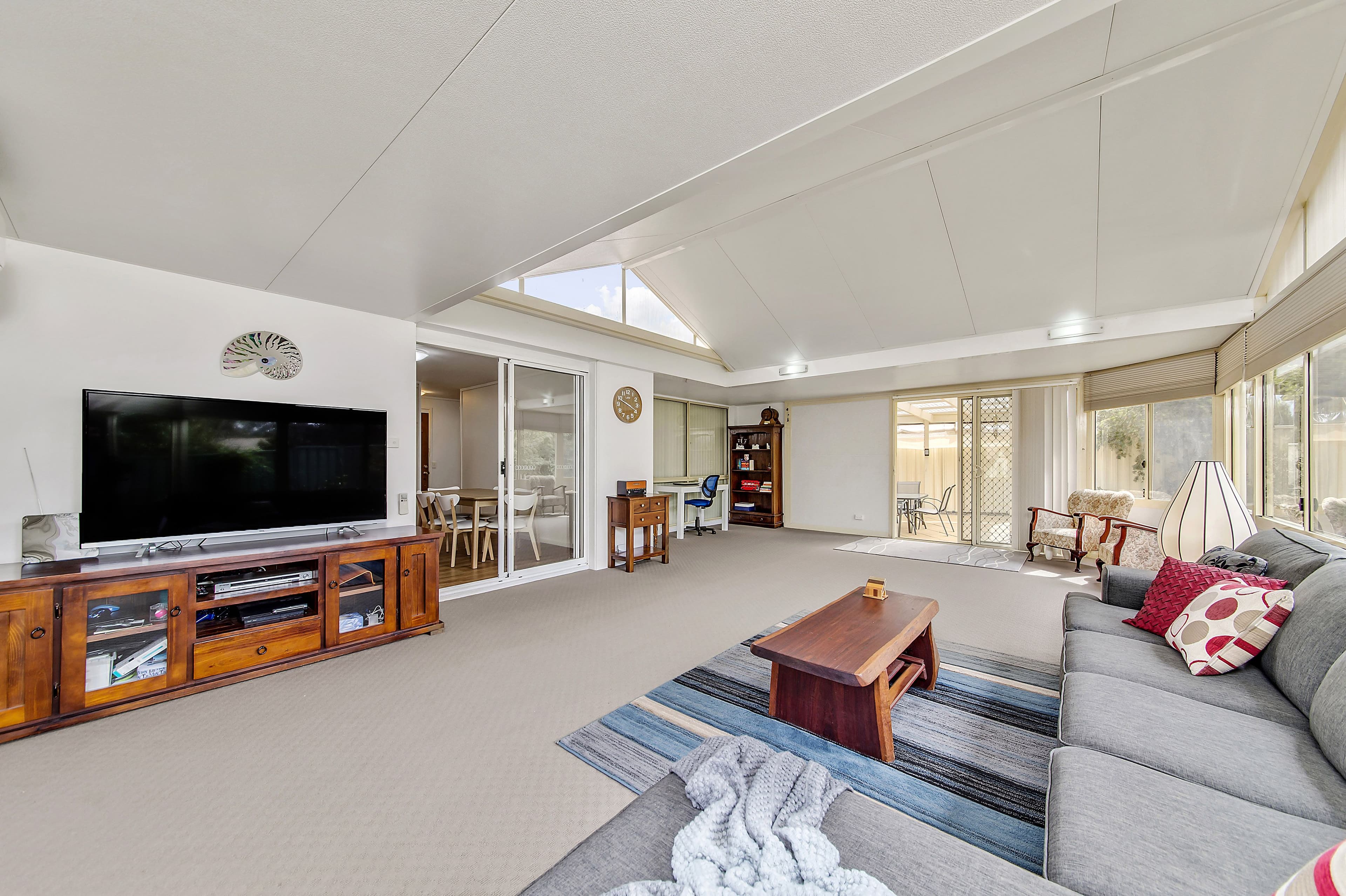 13 Macqueen Place, Charnwood ACT 2615, Charnwood - Thumbnail 5