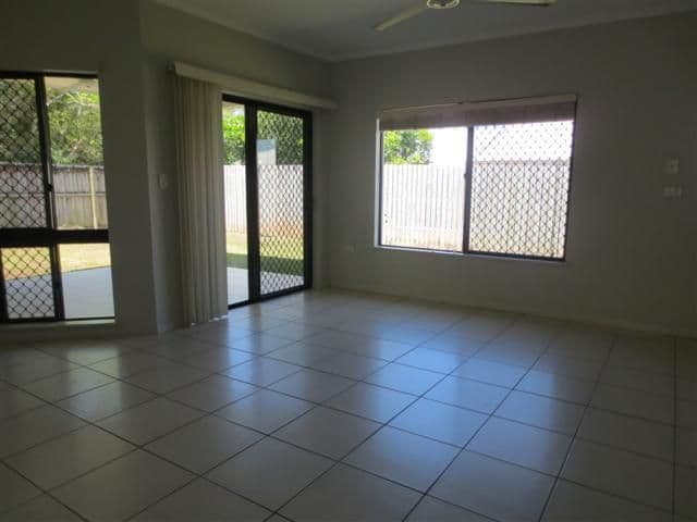 41 Timberlea Drive East, BENTLEY PARK QLD 4869, Bentley Park - Thumbnail 5