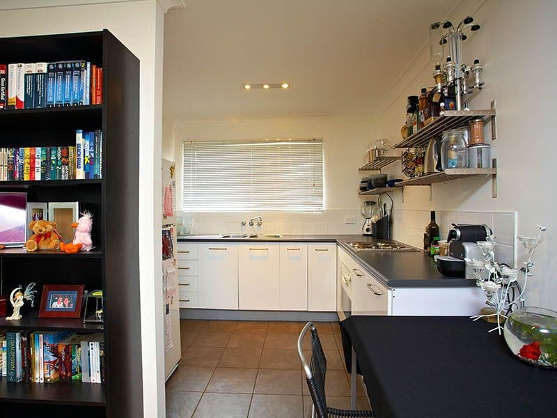24 Hamel Street, CAMP HILL QLD 4152, Camp Hill - Thumbnail 2