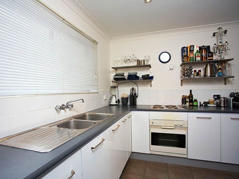 24 Hamel Street, CAMP HILL QLD 4152, Camp Hill - Thumbnail 3