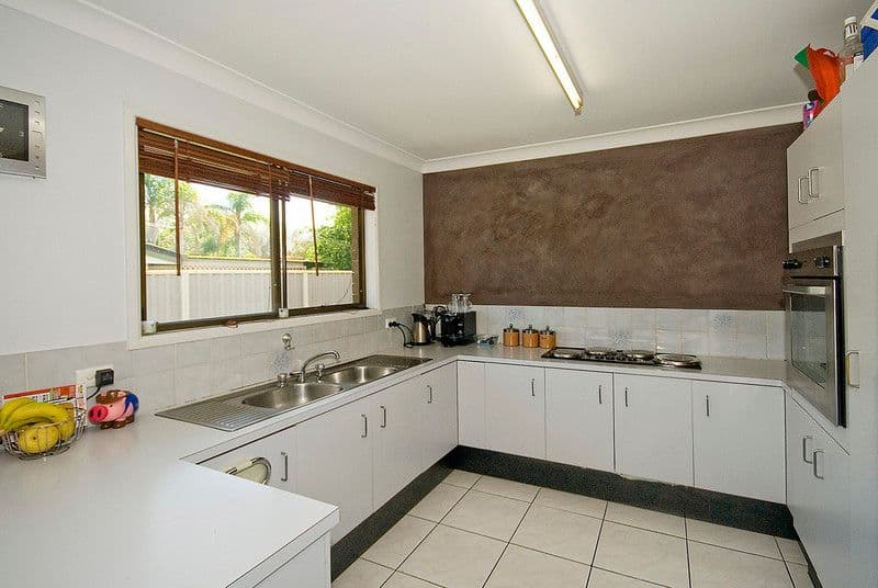 BROWNS PLAINS QLD 4118, Browns Plains - Thumbnail 3