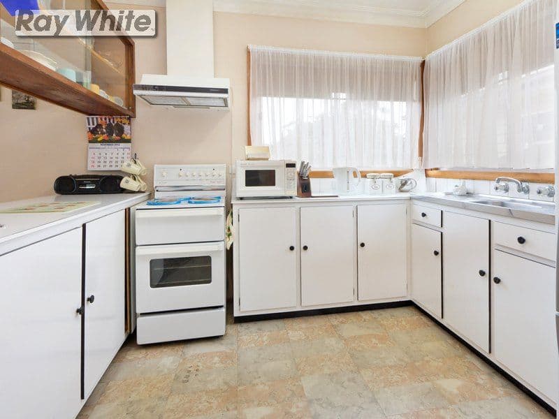 93 Eighth Avenue, ROSEBUD VIC 3939, Rosebud - Thumbnail 3