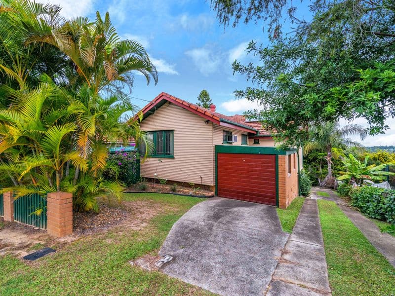 8 Wilgarning Street, Stafford Heights QLD 4053, Stafford - Thumbnail 2