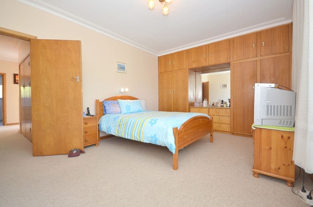 49 Grandview Grove, WENDOUREE VIC 3355, Wendouree - Thumbnail 5