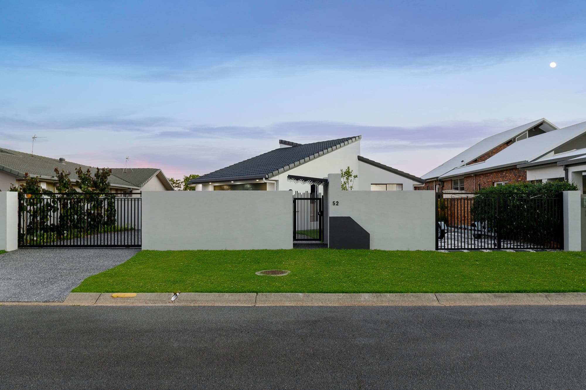 52 Sundance Way, Runaway Bay QLD 4216, Runaway Bay - Thumbnail 2