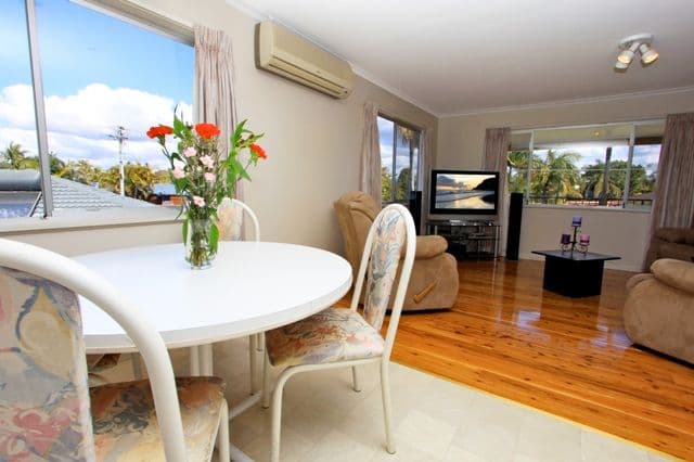 3 Newstead Street, BURLEIGH WATERS QLD 4220, Burleigh Waters - Thumbnail 3