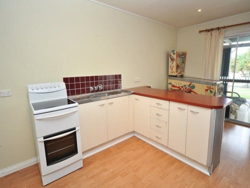 13 Canal Avenue, Runaway Bay QLD 4216, Runaway Bay - Thumbnail 8