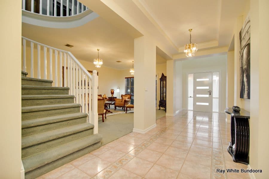 8 Olea Court, MILL PARK VIC 3082, Mill Park - Thumbnail 3