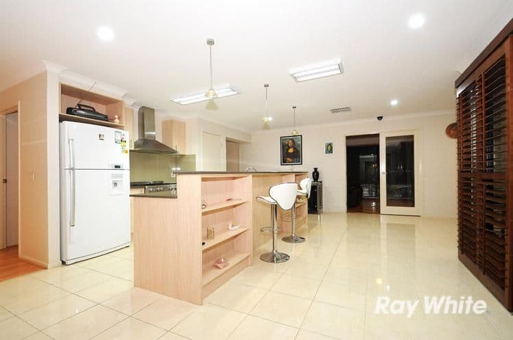 59 Tyndall Street, Cranbourne East VIC 3977, Cranbourne East - Thumbnail 2