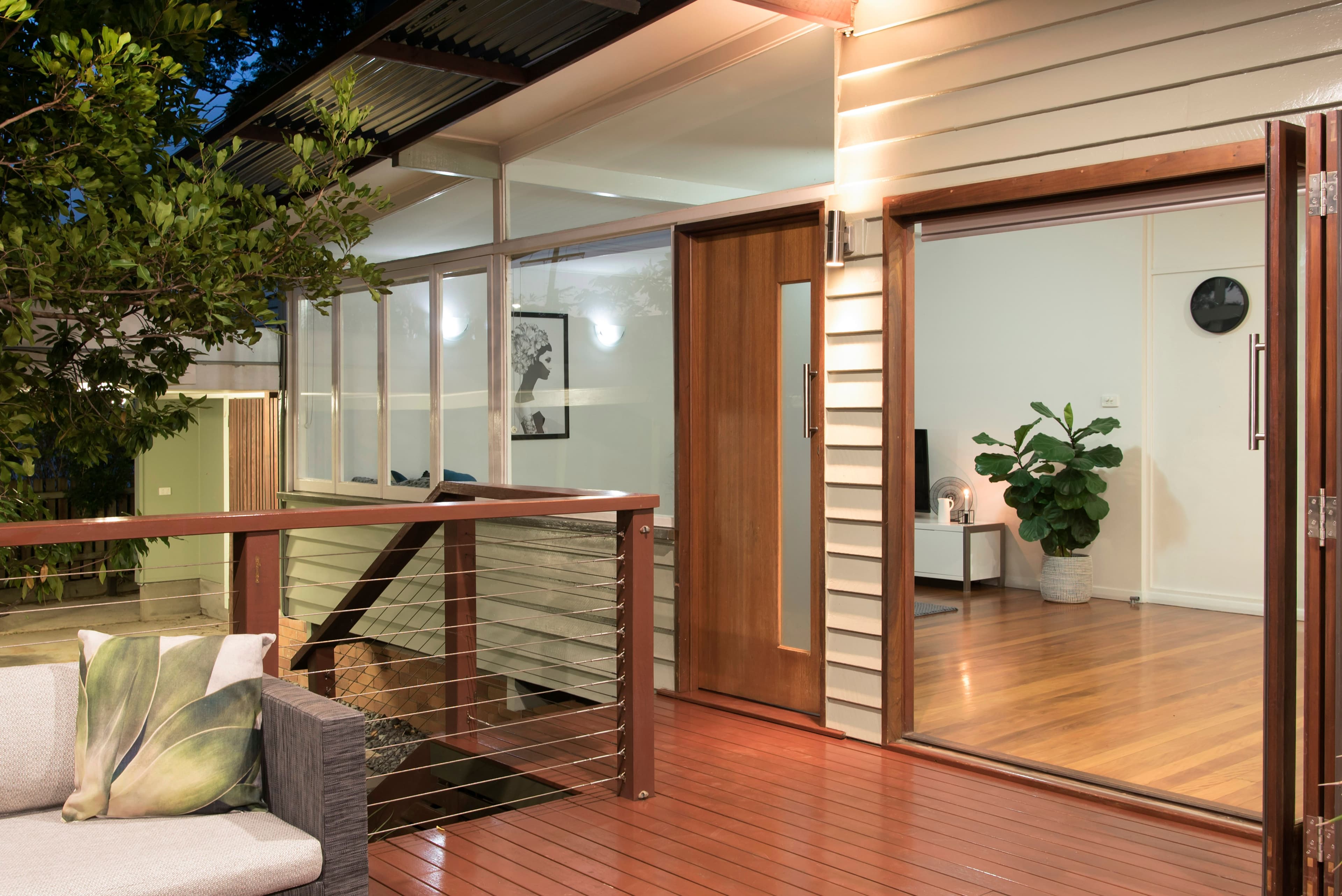 8 Sebring Street, Holland Park West QLD 4121, Holland Park West - Thumbnail 2