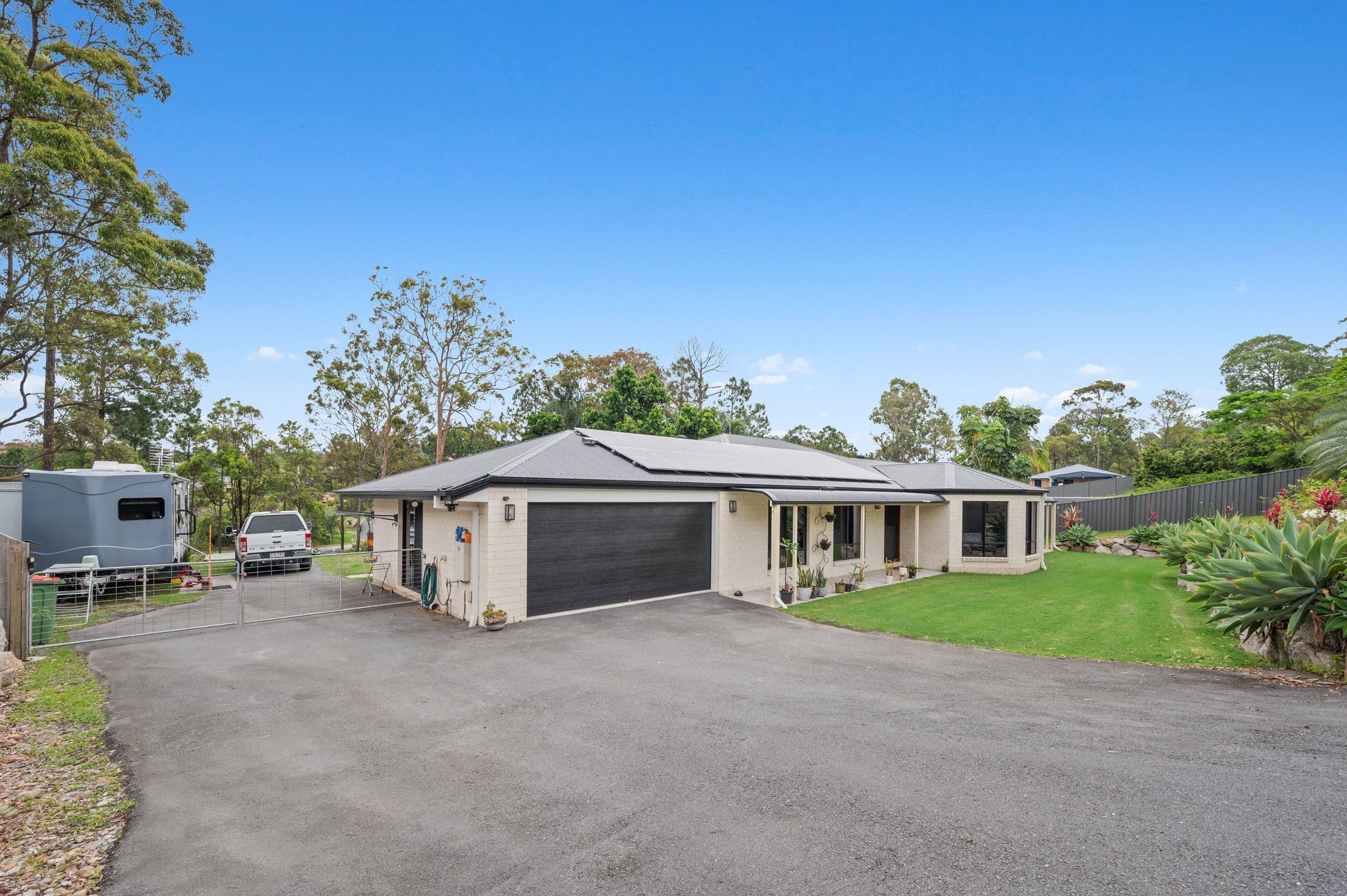 16B High Ridge Road, Gaven QLD 4211, Gaven - Thumbnail 7