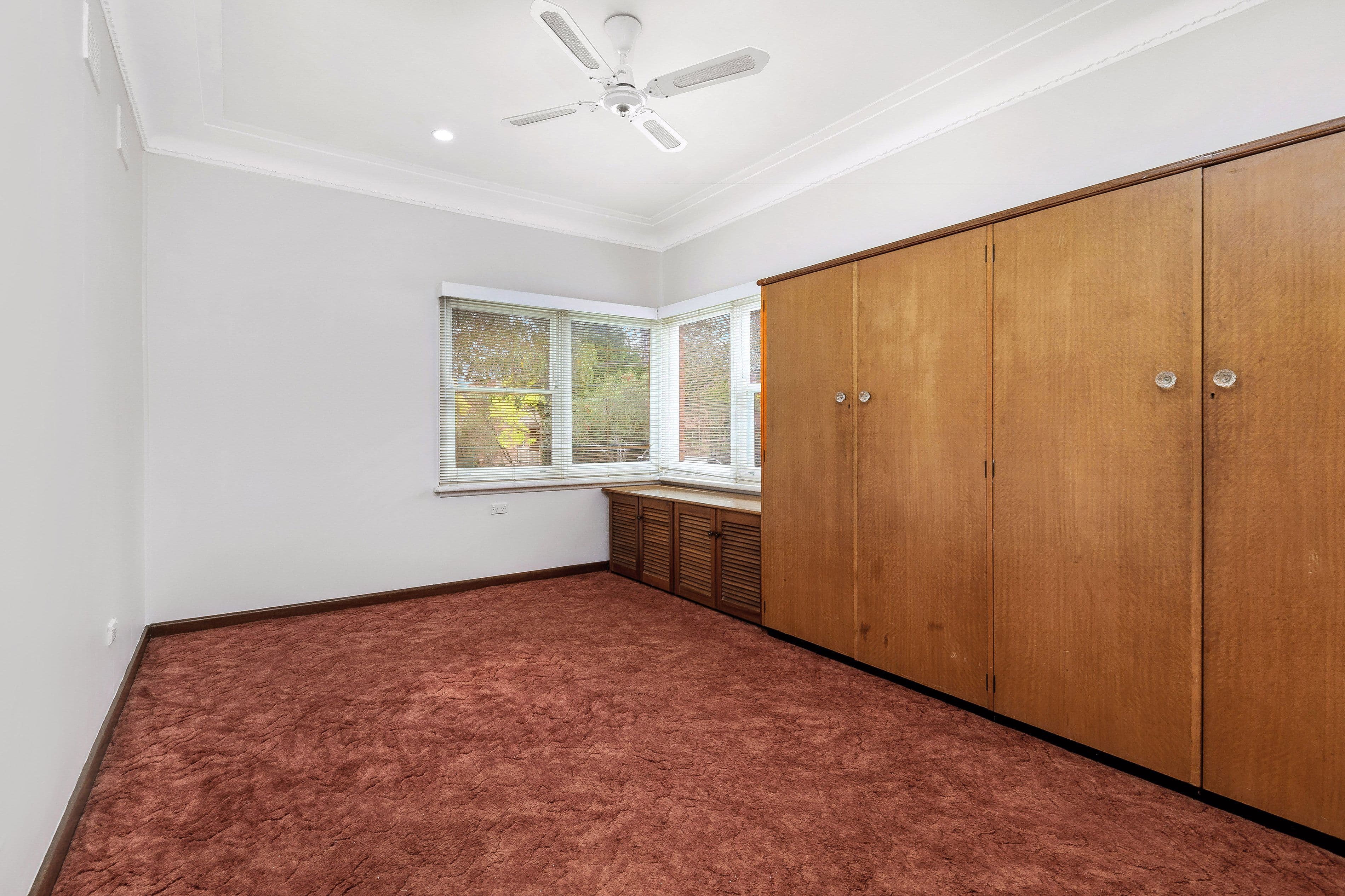 8 Erskine Street, Riverwood NSW 2210, Riverwood - Thumbnail 4