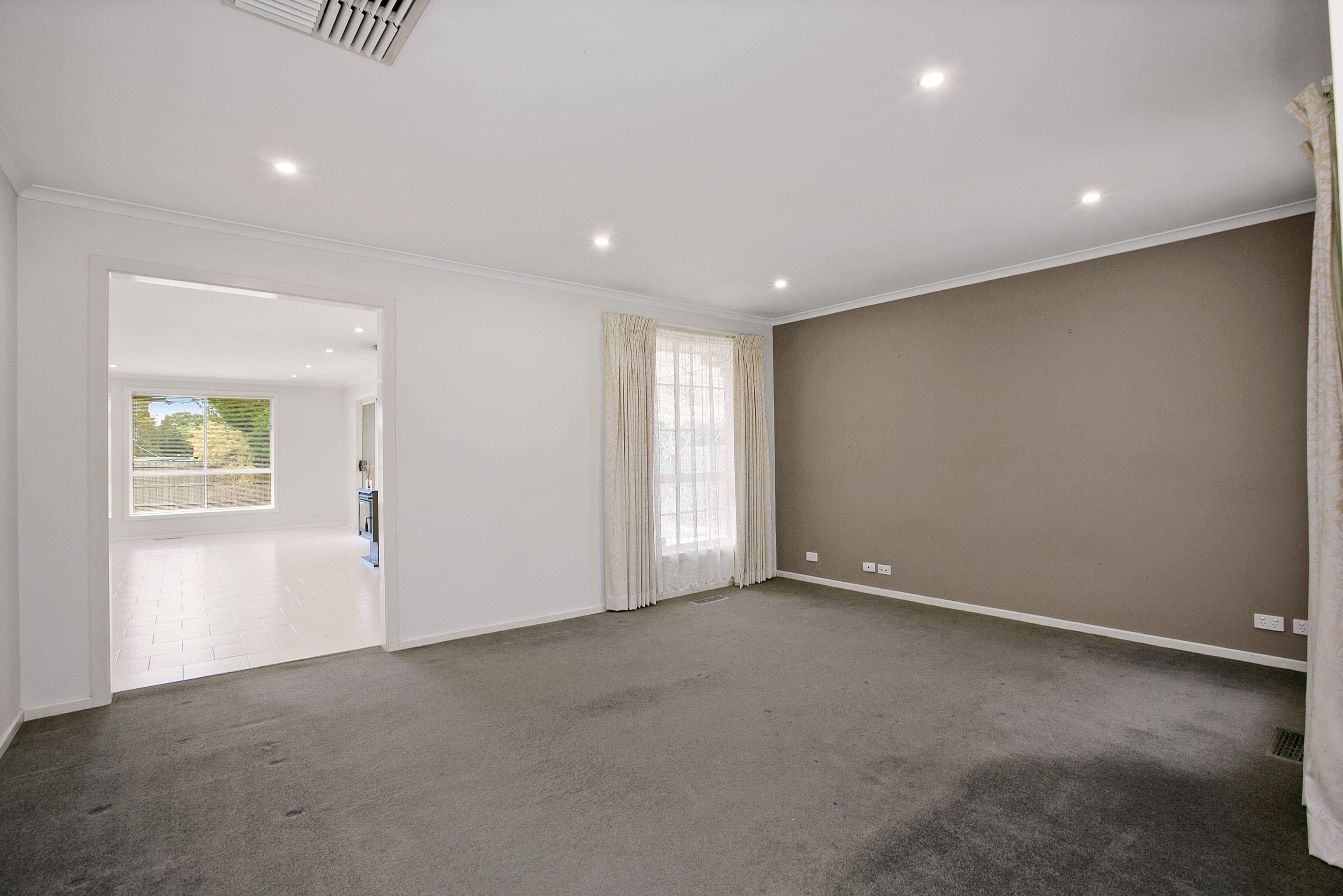 30 Carroll Crescent, Mill Park VIC 3082, Mill Park - Thumbnail 6