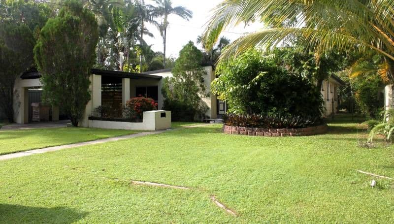 33 Tamarind Street, HOLLOWAYS BEACH QLD 4878, Holloways Beach - Thumbnail 7