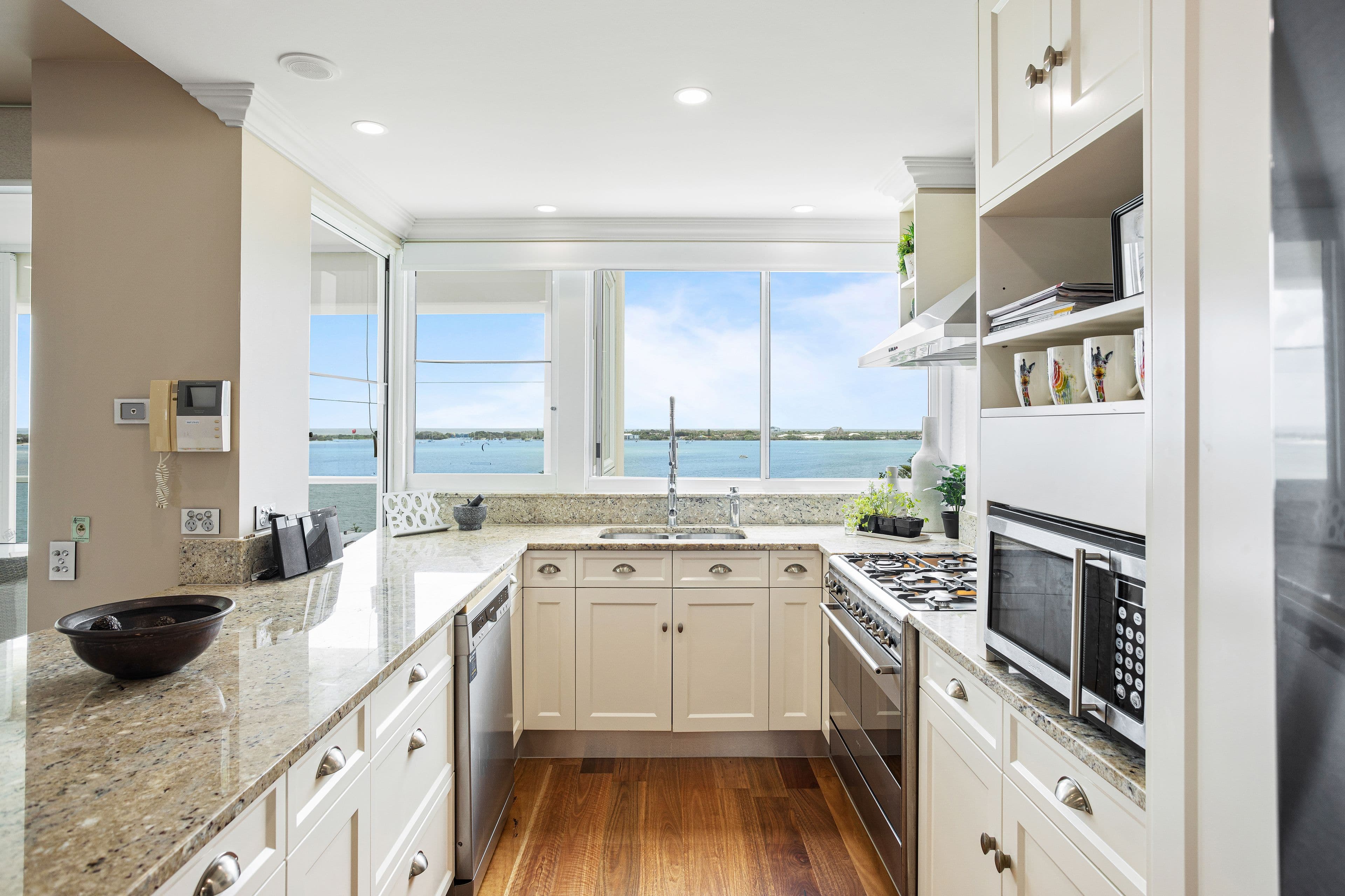 212-214 Marine Parade, Labrador QLD 4215, Labrador - Thumbnail 6