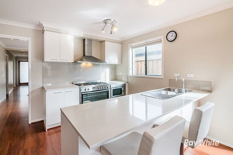 12 Guinea Flower Drive, Cranbourne West VIC 3977, Cranbourne West - Thumbnail 3