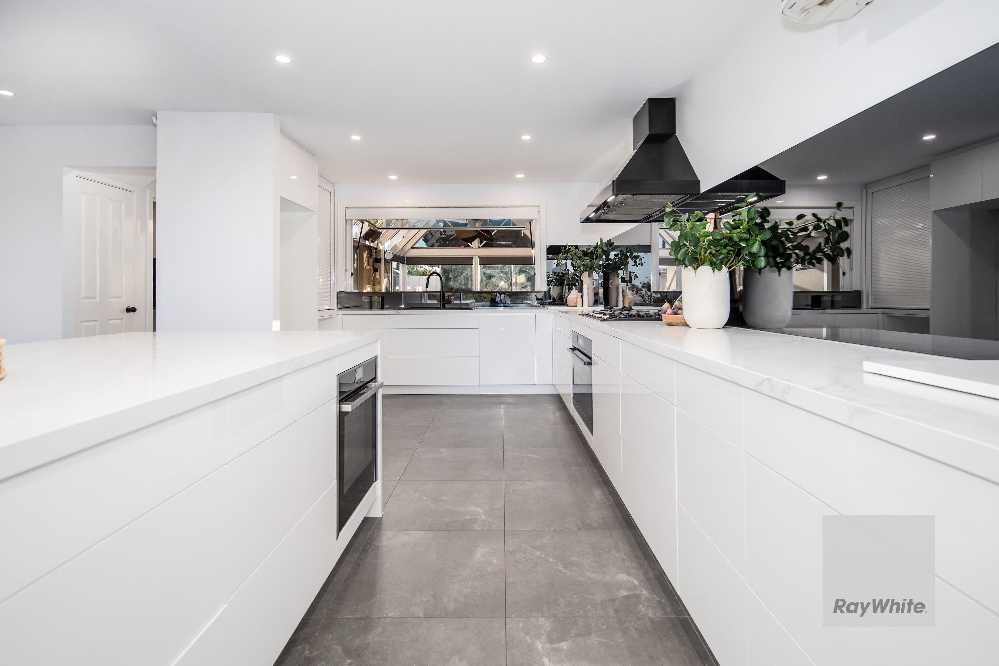 91 Rowan Drive, Kealba VIC 3021, Kealba - Thumbnail 5