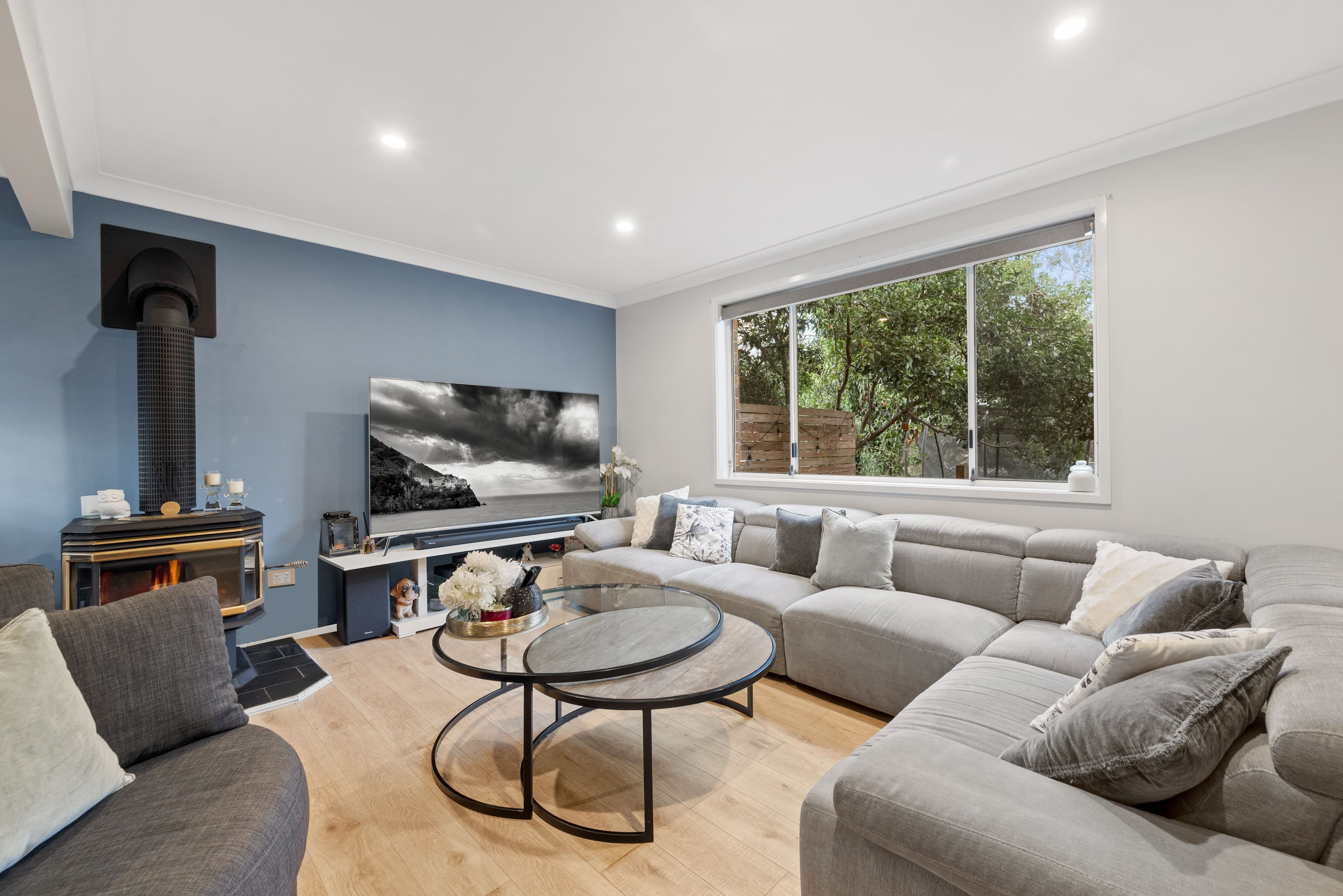 64 Livingstone Avenue, Ingleburn NSW 2565, Ingleburn - Thumbnail 3