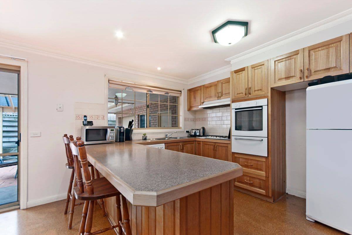 133 Mortlake Road, Warrnambool VIC 3280, Warrnambool - Thumbnail 2
