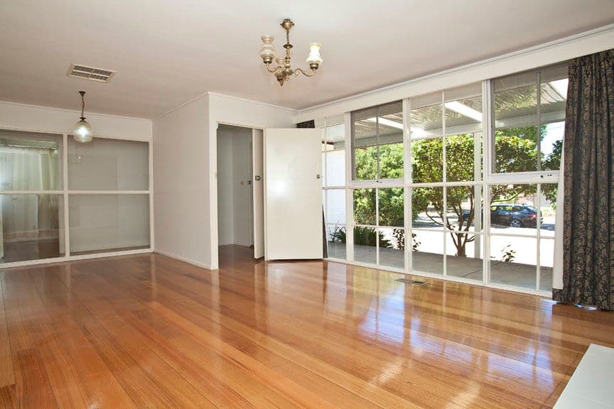 19 Risdon Drive, NOTTING HILL VIC 3168, Notting Hill - Thumbnail 2