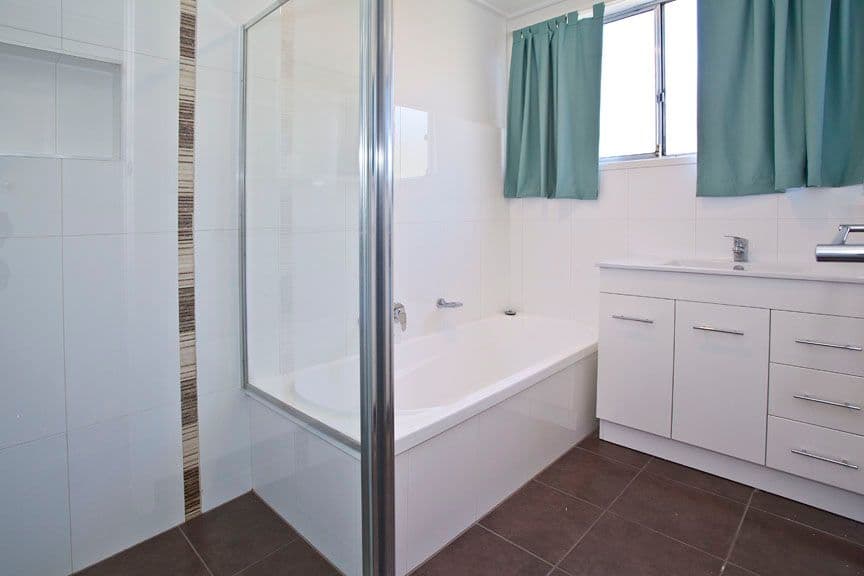 19 Risdon Drive, NOTTING HILL VIC 3168, Notting Hill - Thumbnail 6