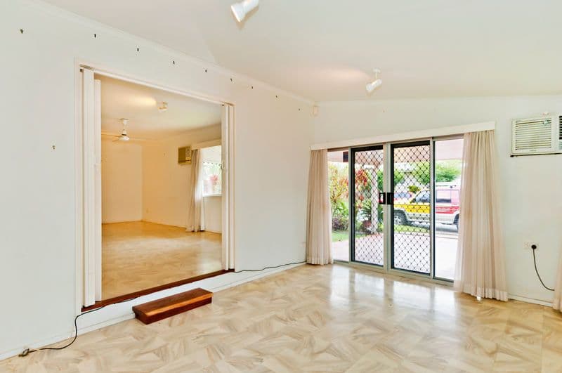 39  Koch Street, MOOROOBOOL QLD 4870, Mooroobool - Thumbnail 3