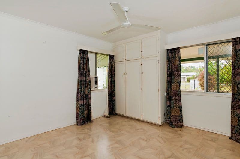 39  Koch Street, MOOROOBOOL QLD 4870, Mooroobool - Thumbnail 6