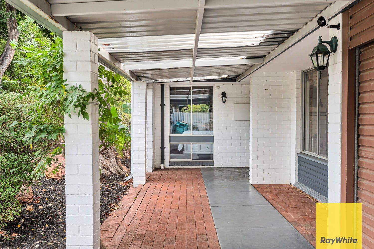79 Glyndebourne Avenue, Thornlie WA 6108, Thornlie - Thumbnail 2