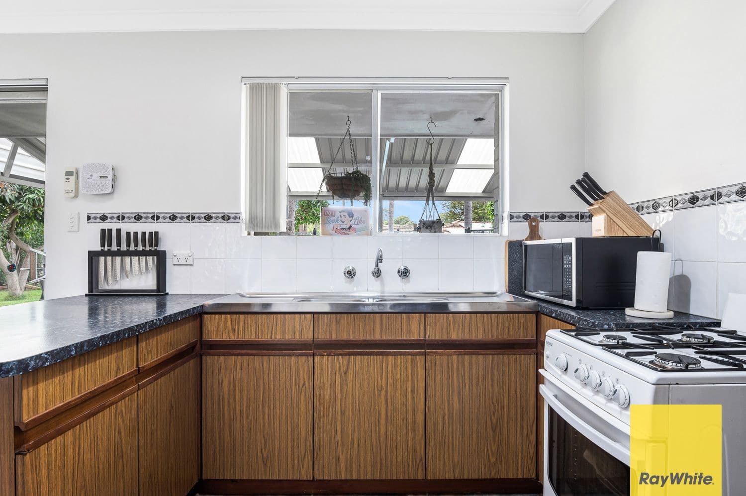 79 Glyndebourne Avenue, Thornlie WA 6108, Thornlie - Thumbnail 6